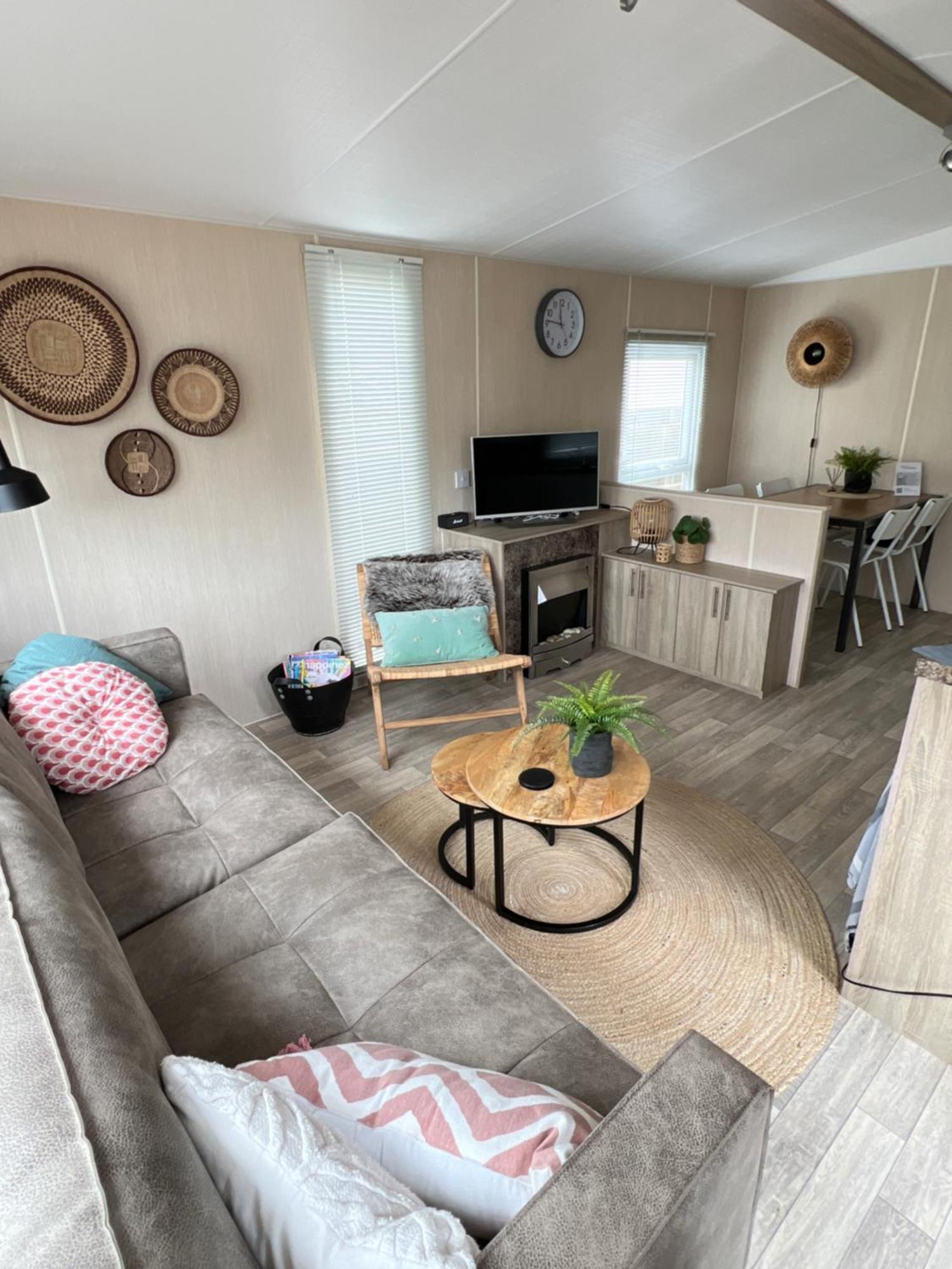 סנט מארטן Chalet 2A Op Recreatiepark De Wielen מראה חיצוני תמונה
